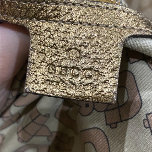 Authentic used Gucci Purse - Picture 5 of 5